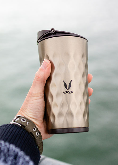 vaya drynk size 11.8 fl.oz