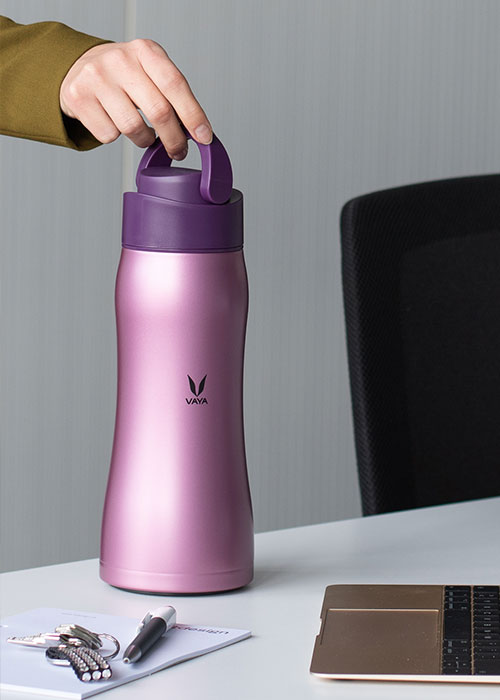 vaya drynk size 11.8 fl.oz